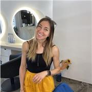 Ingegnere meccanico laureata da 5 anni e lavoratrice nel reparto ricerca e sviluppo in azienda nel campo dell’automazione